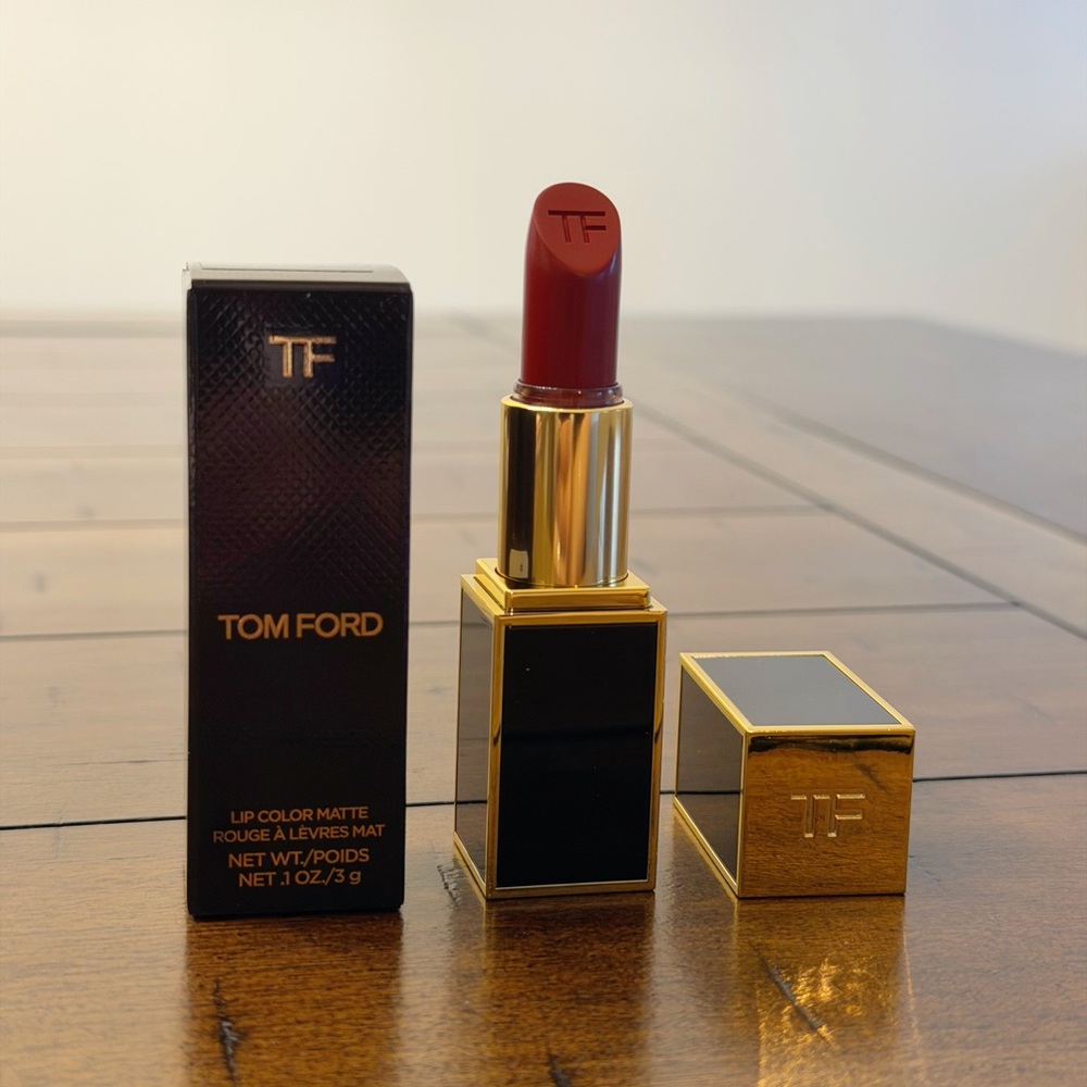 Tom Ford Lip Color Matte in 16 Scarlet Rouge 3g